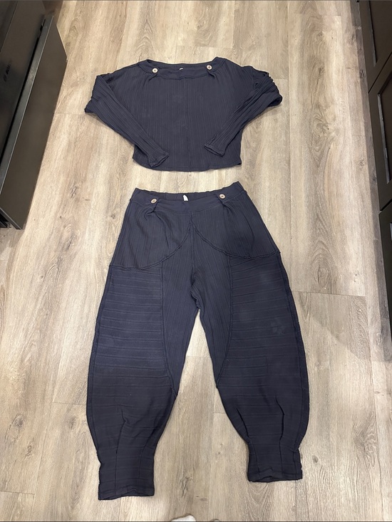 Intimately By Free People Pants - Free People Outfit - joggers size S Shirt size XS  💗 Purchase Only 💗 $60😍